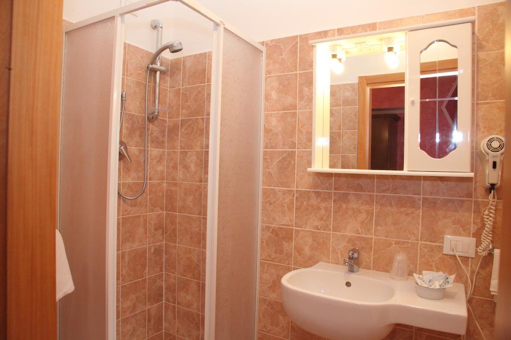 B&B Rinascente باولا الغرفة الصورة